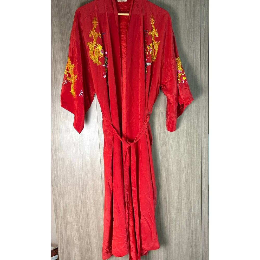 Golden Deer 100% pure silk made in China dragon kimono robe men's size large